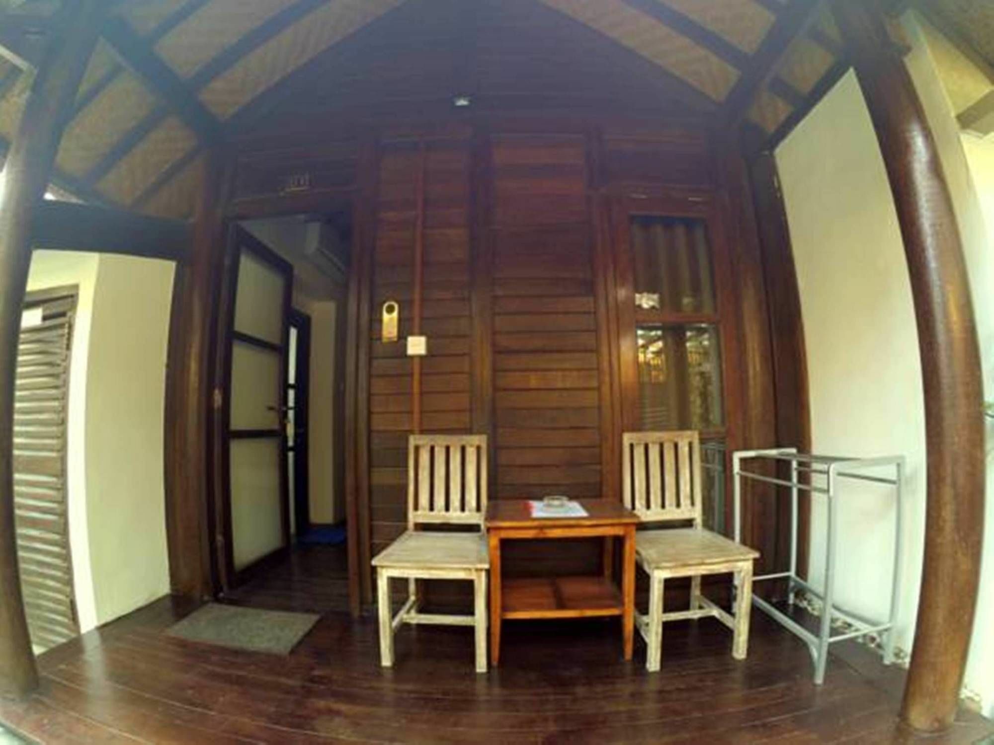 Drupadi Bungalows Gili Trawangan Exterior foto